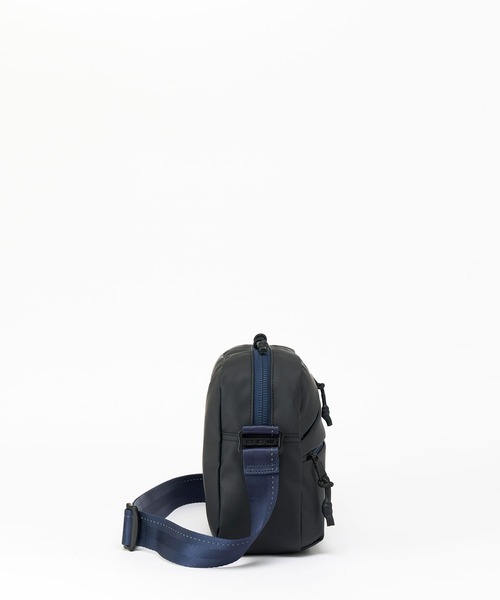 Samsonite(サムソナイト)の「サムソナイトレッド Z-ZIP クロスボディ バッグ S(ボディバッグ/ウエストポーチ・メンズ・ブラック/ブラック×ブルー・ONE SIZE)」の12枚目の写真
