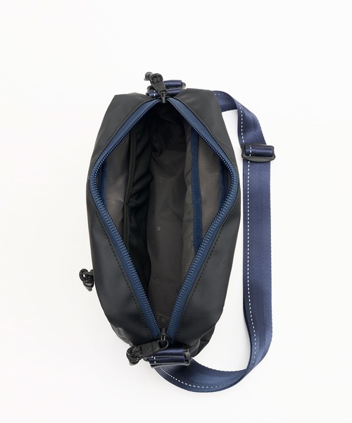 Samsonite(サムソナイト)の「サムソナイトレッド Z-ZIP クロスボディ バッグ S(ボディバッグ/ウエストポーチ・メンズ・ブラック/ブラック×ブルー・ONE SIZE)」の13枚目の写真