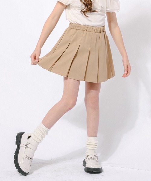 URBAN CHERRY(アーバンチェリー)の「【デイリーに使いやすい】プリーツスカート(インナーパンツ付き)(スカート・キッズ・ベージュ/ブラック・150cm/140cm/130cm/120cm/110cm)」の1枚目の写真