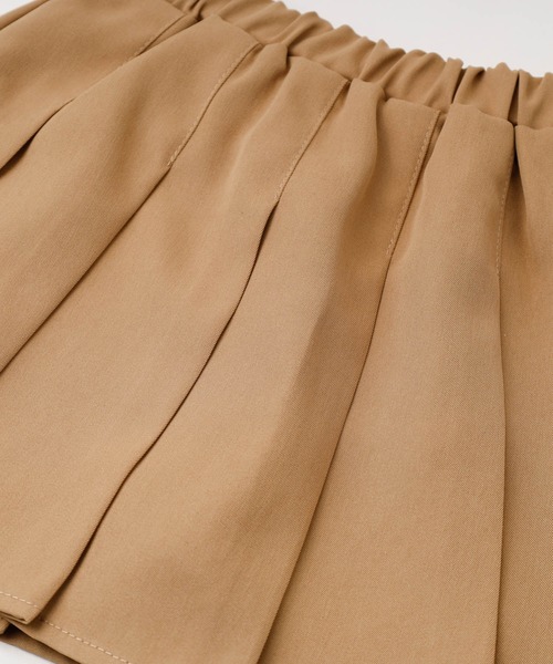 URBAN CHERRY(アーバンチェリー)の「【デイリーに使いやすい】プリーツスカート(インナーパンツ付き)(スカート・キッズ・ベージュ/ブラック・150cm/140cm/130cm/120cm/110cm)」の12枚目の写真