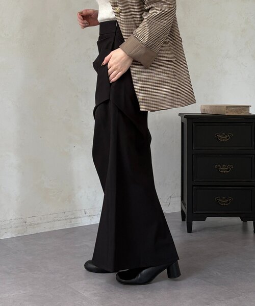 Thevon（ゼボン）の「ドレープマーメイドスカート（スカート・レディース・チャコールグレー/ブラック・M/S）」の4枚目の写真