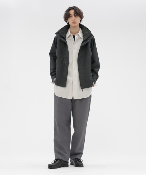 MARGARET HOWELL(マーガレットハウエル)の「Gore-Tex RECYCKED POLYESTER POPLIN(マウンテンパーカー・メンズ・マスタード/チャコール・SMALL/MEDIUM/LARGE)」の11枚目の写真