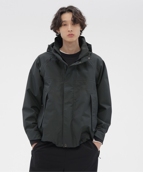 MARGARET HOWELL(マーガレットハウエル)の「Gore-Tex RECYCKED POLYESTER POPLIN(マウンテンパーカー・メンズ・マスタード/チャコール・SMALL/MEDIUM/LARGE)」の12枚目の写真