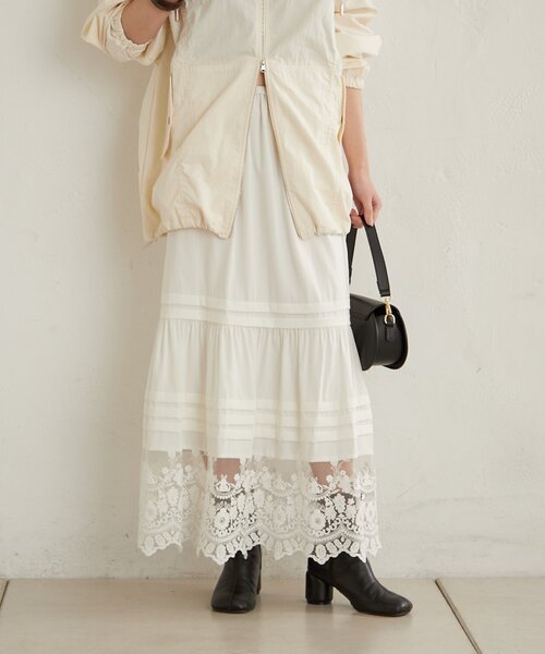 Omekashi（オメカシ）の「裾レースティアードスカート（スカート