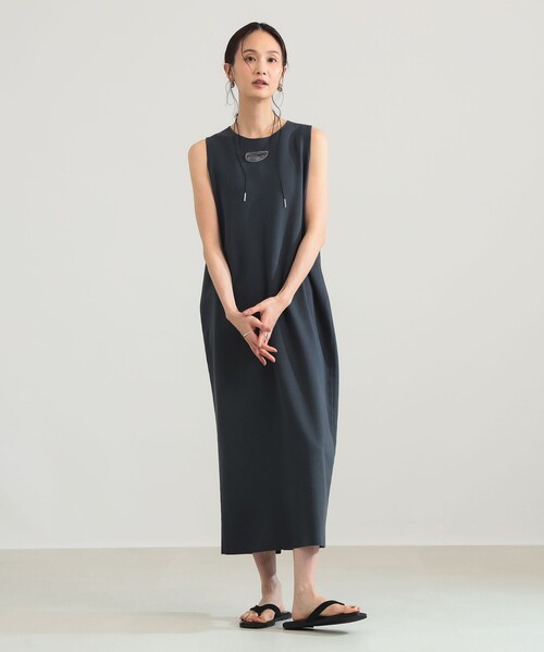 Demi-Luxe BEAMS（デミルクス ビームス）の「コットン 16ゲージ ノースリーブ ワンピース（ワンピース・レディース・チャコールグレー/ダークブラウン/ホワイト・ONE SIZE）」の10枚目の写真