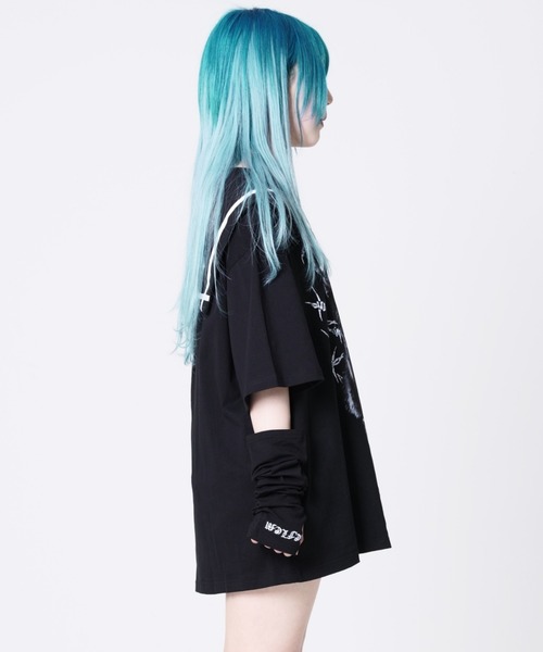 TRAVAS TOKYO(トラバス トウキョウ)の「『TRAVAS TOKYO/トラバス トーキョー』セーラーカラー猫プリントTシャツ(Tシャツ/カットソー・レディース・ホワイト/ブラック・FREE)」の4枚目の写真