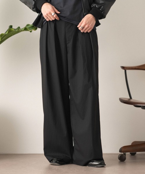 LUCY（ルーシー）の「LUCY/【26年春夏新作】2タックバギースラックス（スラックス・メンズ・グレー系その他4/ブラック/ブラック系その他4・LARGE/MEDIUM）」の3枚目の写真