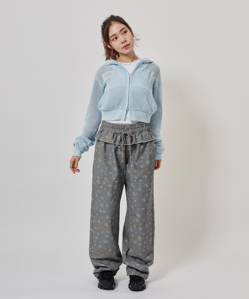 atmos pink(アトモスピンク)の「atmos pink Floral Double Knee Frill Pants / アトモス ピンク フローラル ダブル ニー フリル パンツ(その他パンツ・レディース・グレー/ホワイト・M/S)」の10枚目の写真
