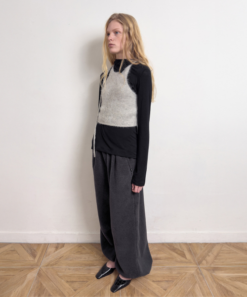 DIAGONAL(ダイアゴナル)の「WARM JOGGER PANTS (dark grey)(その他パンツ・レディース・その他・FREE)」の3枚目の写真
