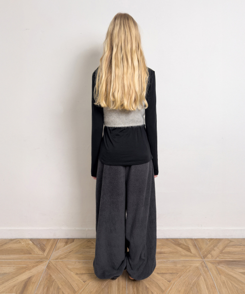 DIAGONAL(ダイアゴナル)の「WARM JOGGER PANTS (dark grey)(その他パンツ・レディース・その他・FREE)」の4枚目の写真