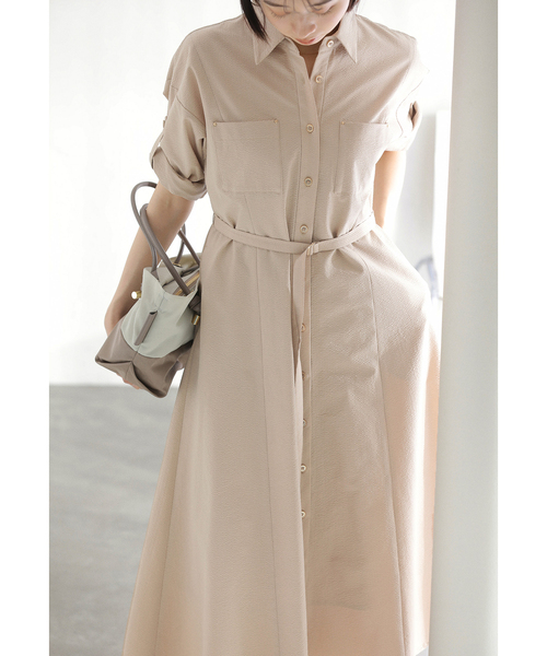 La TOTALITE(ラトータリテ)の「【洗える】リベットシャツワンピース(ワンピース・レディース・ベージュ/ネイビー/イエロー・36/38)」の1枚目の写真