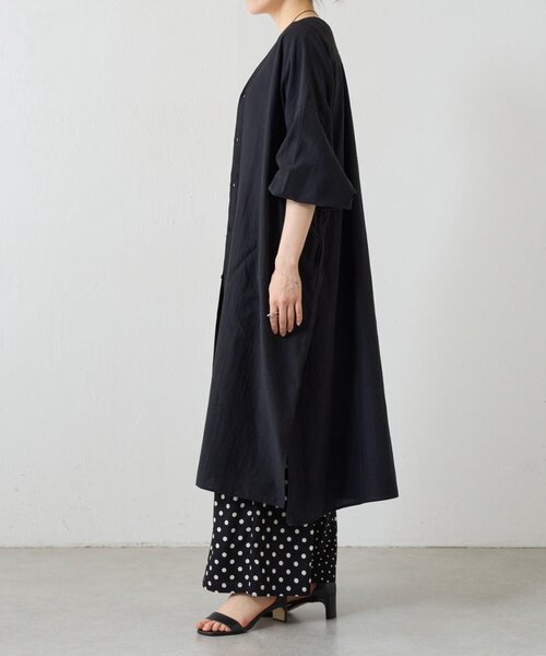 BEARDSLEY（ビアズリー）の「ガウンワンピース（ワンピース・レディース・サンドベージュ/ブラック・FREE）」の4枚目の写真