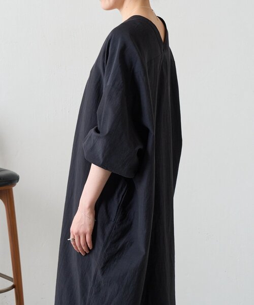 BEARDSLEY（ビアズリー）の「ガウンワンピース（ワンピース・レディース・サンドベージュ/ブラック・FREE）」の11枚目の写真