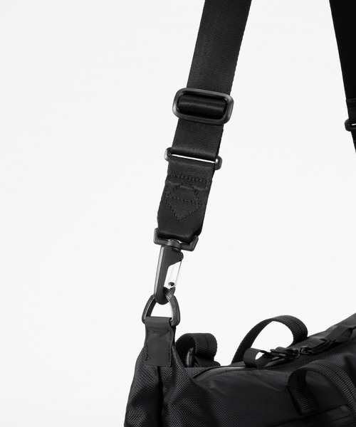 ace.（エース）の「トートバッグ ラグマスター2 20L B4サイズ 14インチPC ヘルメットバッグ 17768（トートバッグ・メンズ・ブラック/カーキ・FREE）」の3枚目の写真