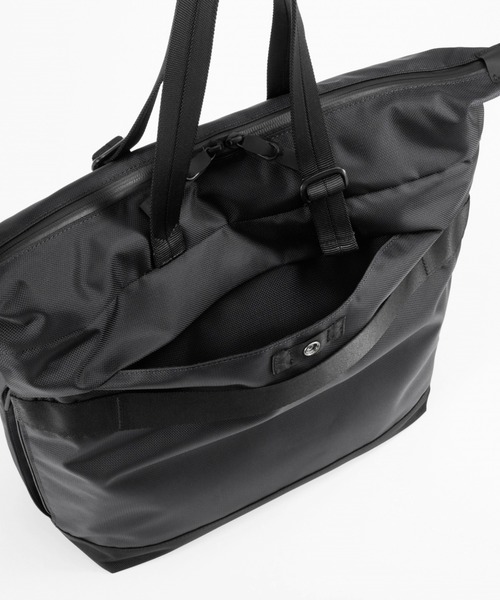 ace.（エース）の「トートバッグ ラグマスター2 20L B4サイズ 14インチPC ヘルメットバッグ 17768（トートバッグ・メンズ・ブラック/カーキ・FREE）」の4枚目の写真
