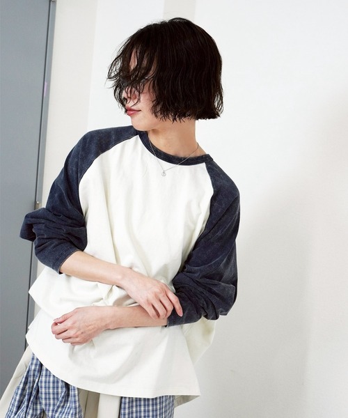 gossara(ゴサラ)の「【1枚持っておきたい】ラグランT(Tシャツ/カットソー・レディース・チャコール/ネイビー/グレイッシュベージュ・FREE)」の2枚目の写真
