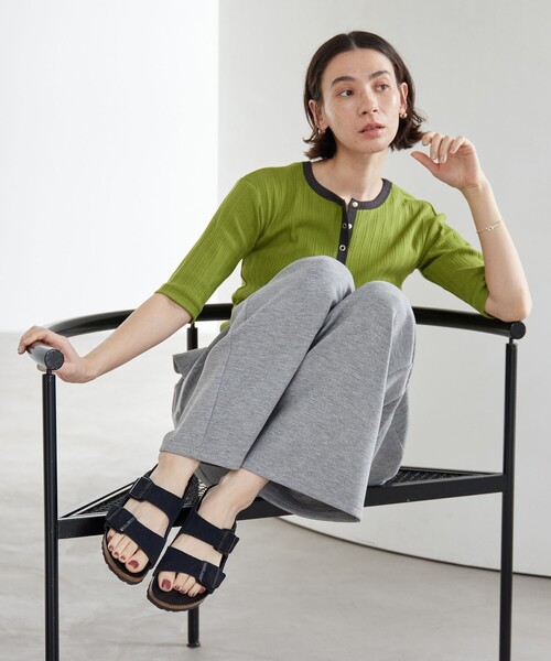 BIRKENSTOCK(ビルケンシュトック)の「【別注】<BIRKENSTOCK>ARIZONA サンダル(サンダル・レディース・ダークブラウン/ネイビー・38/37/36/35/39)」の9枚目の写真