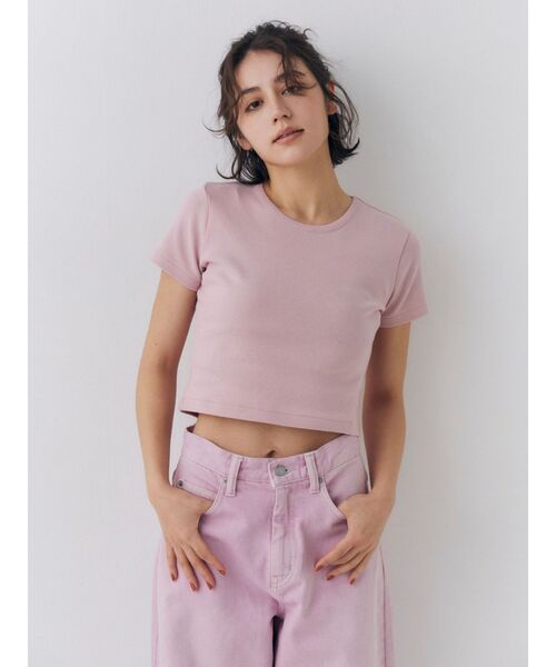 Ungrid（アングリッド）の「カラーフィットTee（Tシャツ/カットソー・レディース・イエロー/ピンク/ブルー/オフホワイト/ブラック・SMALL/MEDIUM）」の5枚目の写真