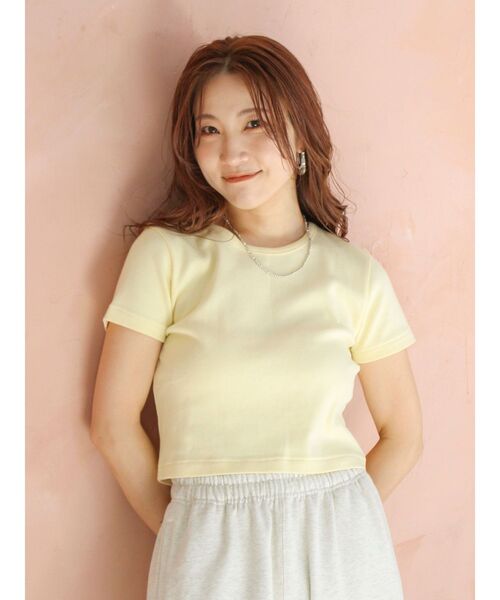 Ungrid（アングリッド）の「カラーフィットTee（Tシャツ/カットソー・レディース・イエロー/ピンク/ブルー/オフホワイト/ブラック・SMALL/MEDIUM）」の4枚目の写真