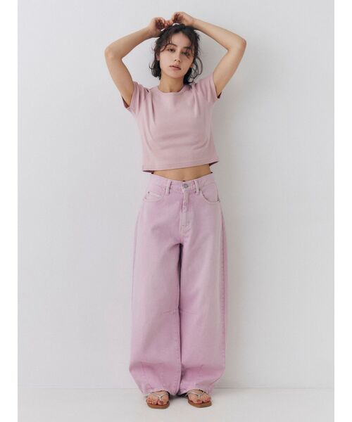 Ungrid（アングリッド）の「カラーフィットTee（Tシャツ/カットソー・レディース・イエロー/ピンク/ブルー/オフホワイト/ブラック・SMALL/MEDIUM）」の9枚目の写真