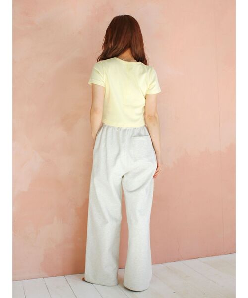 Ungrid（アングリッド）の「カラーフィットTee（Tシャツ/カットソー・レディース・イエロー/ピンク/ブルー/オフホワイト/ブラック・SMALL/MEDIUM）」の18枚目の写真