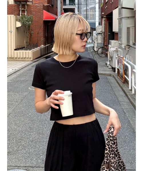 Ungrid（アングリッド）の「カラーフィットTee（Tシャツ/カットソー・レディース・イエロー/ピンク/ブルー/オフホワイト/ブラック・SMALL/MEDIUM）」の2枚目の写真