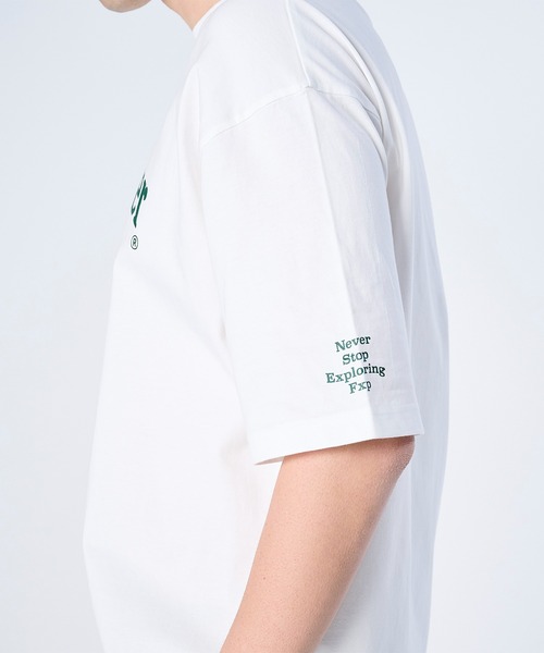 FLASH PACKER(フラッシュパッカー)の「FLASH PACKER フラッシュパッカー/ リラックスシルエット Dry Silky Cotton ロゴプリント 半袖Tシャツ // XT-CLC(Tシャツ/カットソー・メンズ・ホワイト/ブラック/ブルー・SMALL/MEDIUM/LARGE/X-LARGE)」の16枚目の写真