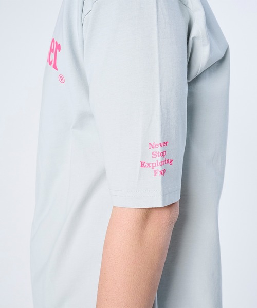 FLASH PACKER(フラッシュパッカー)の「FLASH PACKER フラッシュパッカー/ リラックスシルエット Dry Silky Cotton ロゴプリント 半袖Tシャツ // XT-CLC(Tシャツ/カットソー・メンズ・ホワイト/ブラック/ブルー・SMALL/MEDIUM/LARGE/X-LARGE)」の12枚目の写真