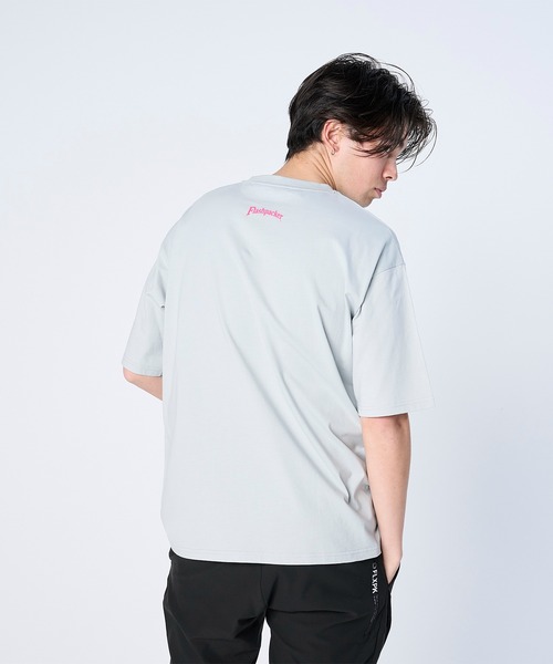 FLASH PACKER(フラッシュパッカー)の「FLASH PACKER フラッシュパッカー/ リラックスシルエット Dry Silky Cotton ロゴプリント 半袖Tシャツ // XT-CLC(Tシャツ/カットソー・メンズ・ホワイト/ブラック/ブルー・SMALL/MEDIUM/LARGE/X-LARGE)」の10枚目の写真