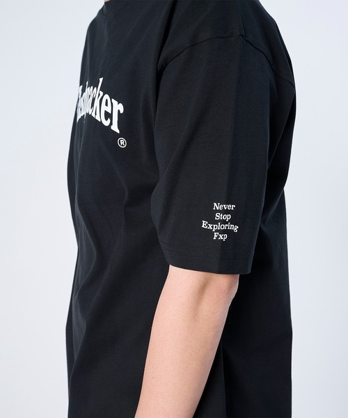 FLASH PACKER(フラッシュパッカー)の「FLASH PACKER フラッシュパッカー/ リラックスシルエット Dry Silky Cotton ロゴプリント 半袖Tシャツ // XT-CLC(Tシャツ/カットソー・メンズ・ホワイト/ブラック/ブルー・SMALL/MEDIUM/LARGE/X-LARGE)」の7枚目の写真