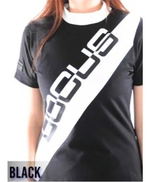 A AMEL（エイメル）の「DOCUS（ドゥーカス）レディース ダイアゴナルロゴ モックネック 半袖 シャツ（ゴルフグッズ）」