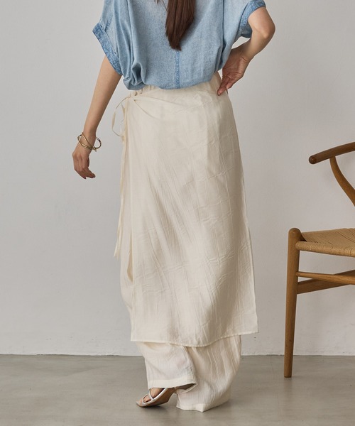 hunch（ハンチ）の「ワッシャーサテン レイヤードスカートパンツ（その他パンツ・レディース・ライトカーキ/ブラック/アイボリー・FREE）」の14枚目の写真