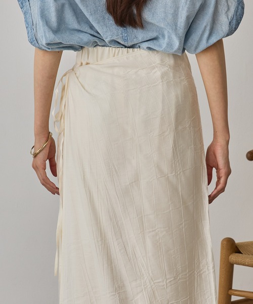 hunch（ハンチ）の「ワッシャーサテン レイヤードスカートパンツ（その他パンツ・レディース・ライトカーキ/ブラック/アイボリー・FREE）」の17枚目の写真