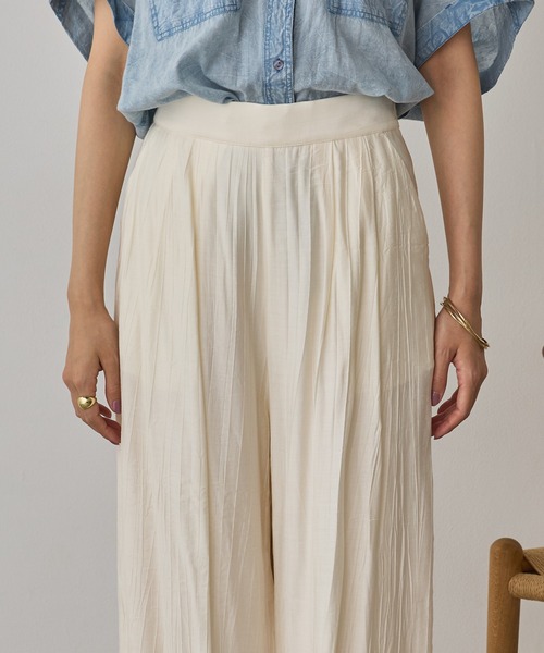 hunch（ハンチ）の「ワッシャーサテン レイヤードスカートパンツ（その他パンツ・レディース・ライトカーキ/ブラック/アイボリー・FREE）」の18枚目の写真
