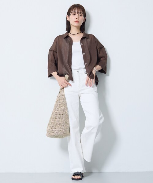 INDIVI(インディヴィ)の「【洗える/シアー】衿付きシャツライクニットカーディガン(カーディガン/ボレロ・レディース・ブラック/ブラウン系その他/ホワイト・19/34/38/05/13/15 )」の17枚目の写真