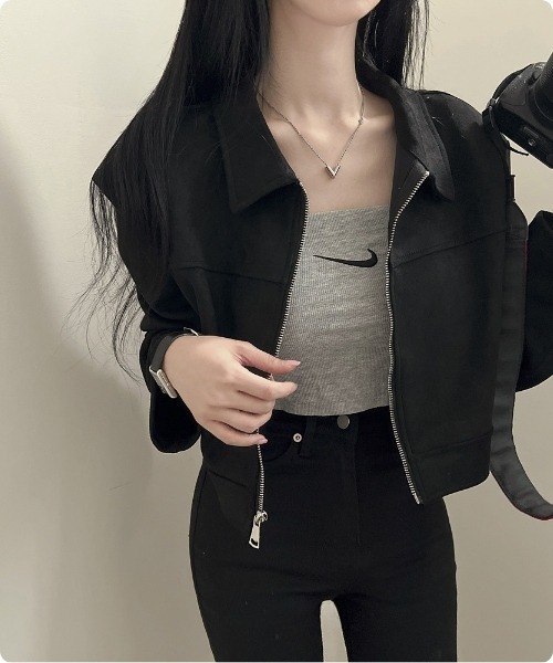 I.O.E（アイオイ）の「スエードタッチ クロップドジップジャケット（ブルゾン・レディース・カーキ/ブラック/ベージュ・FREE）」の18枚目の写真