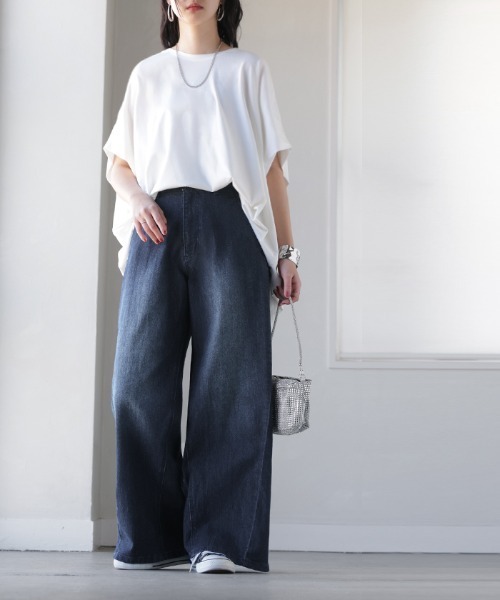 HUG.U(ハグユー)の「本格派なのにストレッチ。 ワイドデニムパンツ(デニムパンツ・レディース・ブルー/インディゴブルー・レギュラー丈/トール丈)」の10枚目の写真