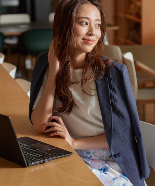 COUP DE CHANCE(クードシャンス)の「【手洗い可/日本製/7分袖/UVケア】リネンライク テーラードジャケット(テーラードジャケット・レディース・ホワイト/ダークグレー/ブルー/ナチュラル・36/34/42/40/38)」の5枚目の写真