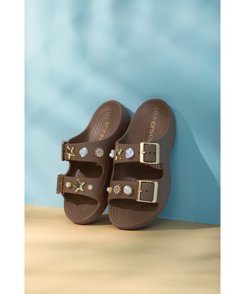 crocs（クロックス）の「クロックス サタデー メタリックバックル サンダル W / crocs SaturdayMetallicBuckleSandalW（サンダル・レディース・ブラック/モカ・23cm/22cm/25cm/24cm/27cm/26cm/21cm）」の8枚目の写真