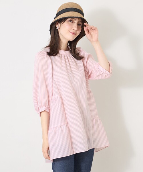 TO BE CHIC(トゥー ビー シック)の「シルキーサッカー ティアードチュニックブラウス(シャツ/ブラウス・レディース・ピンク系その他2/ブルー系その他2/ブラック・40)」の3枚目の写真