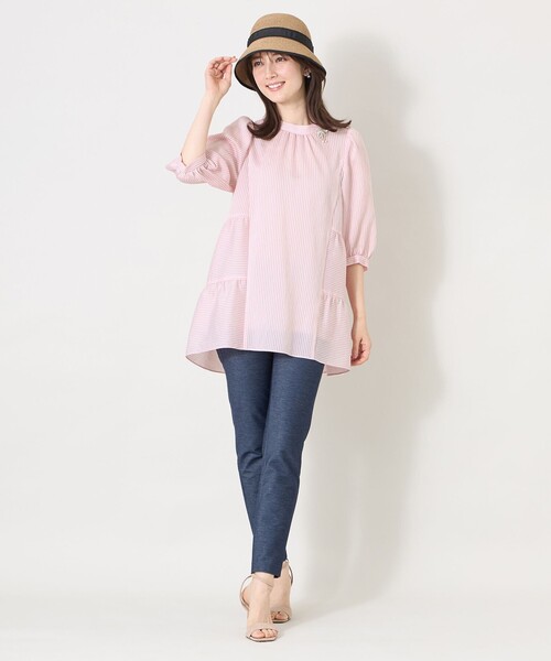 TO BE CHIC(トゥー ビー シック)の「シルキーサッカー ティアードチュニックブラウス(シャツ/ブラウス・レディース・ピンク系その他2/ブルー系その他2/ブラック・40)」の5枚目の写真