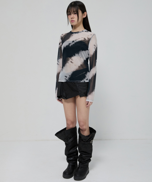 FLAREUP(フレアアップ)の「Sheer Mesh Long Sleeve (FL-142_Black&Cream)(Tシャツ/カットソー・レディース・ブラック・OS)」の6枚目の写真