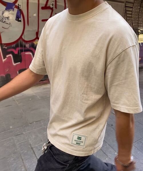 GEECOON（ジークーン）の「ソフトミュートパッチピグメント半袖Tシャツ GEE265-102 ベージュ（Tシャツ/カットソー・メンズ・ベージュ・LARGE/X-LARGE）」の9枚目の写真