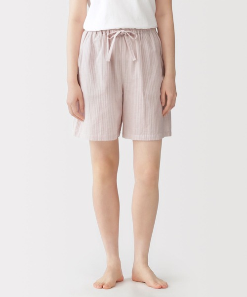 無印良品(ムジルシリョウヒン)の「婦人 薄手ガーゼ ハーフパンツ(ルームウェア/パジャマ・レディース・イエロー系/ピンク系/ホワイト系・XL/L/M/S)」の3枚目の写真