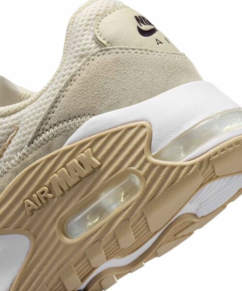 NIKE(ナイキ)の「ナイキ エア マックス エクシー SE ウィメンズシューズ / Nike Air Max Excee SE Women's Shoes IR1380-001 Soft Pearl(スニーカー・レディース・アイボリー系・23.5/24/22.5/23/24.5/25/25.5/26/22)」の8枚目の写真