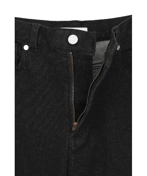CLANE（クラネ）の「DENIM CAPRI PANTS（デニムパンツ・レディース・ブラウン/ブラック・0/1）」の17枚目の写真