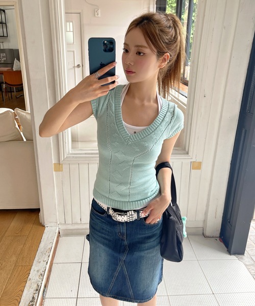 Simple V‑neck рубашка — вязаный рельеф, модель «Leiyard Samer Knit»