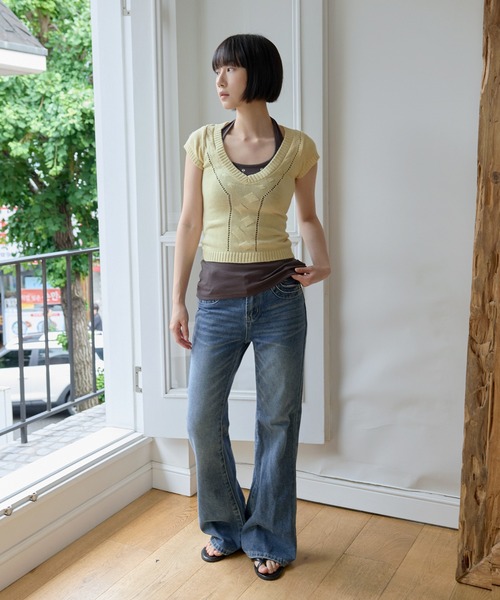 UNE MANSION（ユヌマンション）の「シンプルVネック柄編みレイヤードサマーニット（Tシャツ/カットソー・レディース・ブラック/アイボリー/イエロー系その他/ブルー/ピンク・FREE）」の14枚目の写真