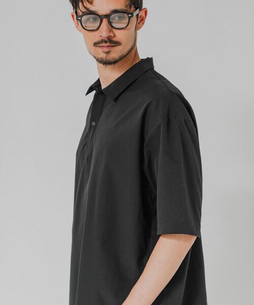 URBAN RESEARCH(アーバンリサーチ)の「COOL DOTS ポロシャツ(ポロシャツ・メンズ・チャコールグレー/ブラック/ネイビー・MEDIUM/LARGE)」の5枚目の写真