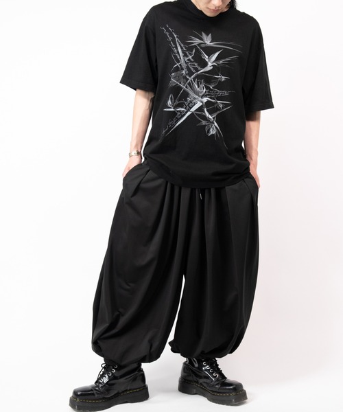 Ruze(ルゼ)の「"Bard of paradise" print T-shirt/バードオブパラダイス プリントTシャツ(Tシャツ/カットソー・メンズ・ブラック・FREE)」の11枚目の写真